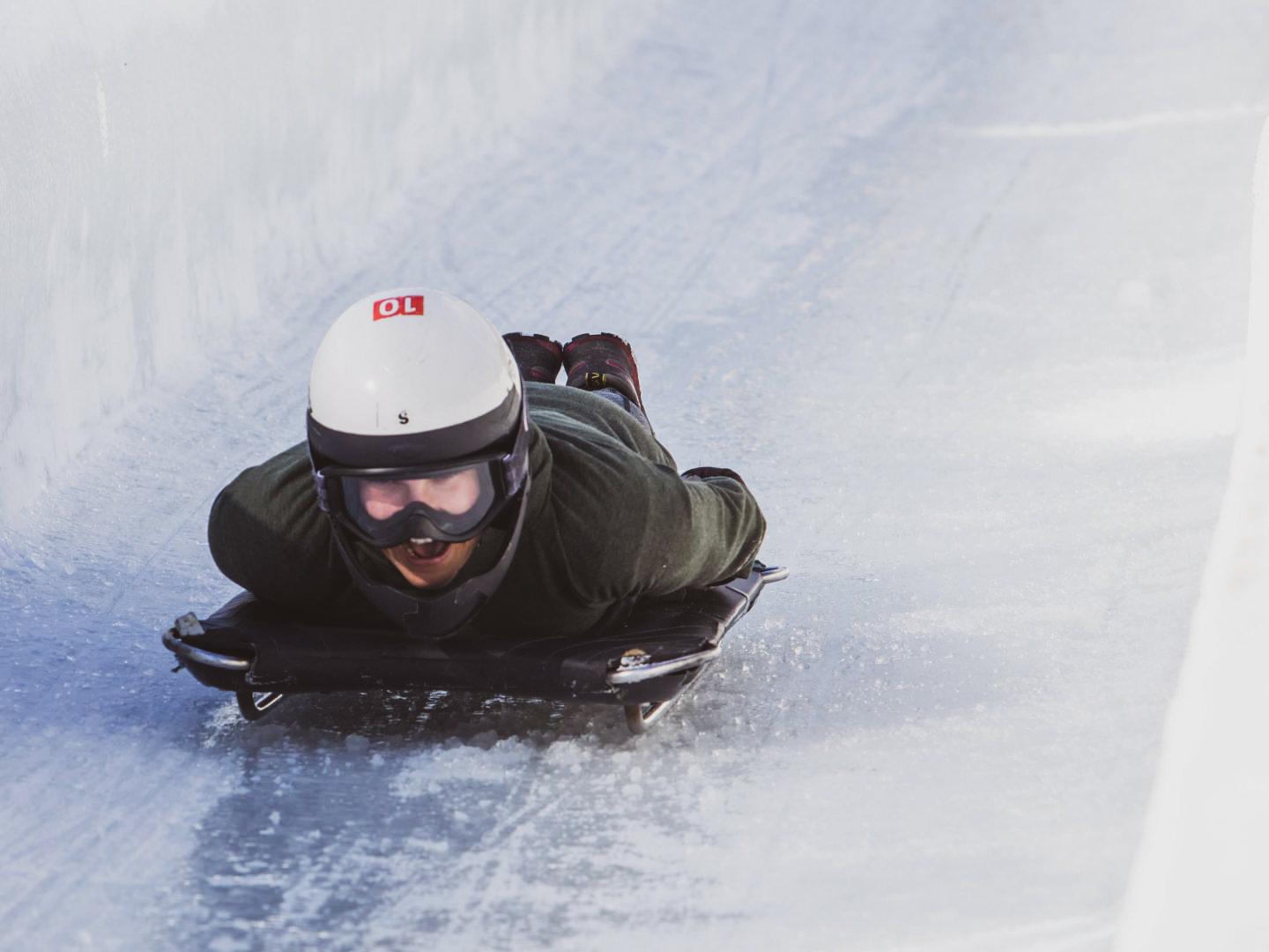 skeleton sport racer