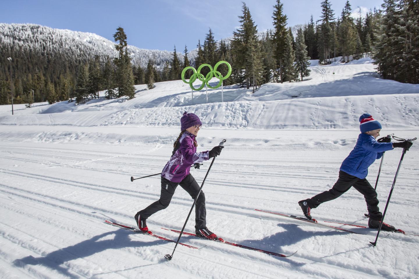 Family nordic skiing